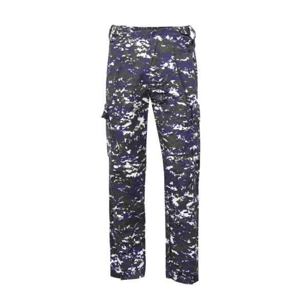 Front view of the Naval Combat Suit Trousers in digital camouflage, built for excellent maneuverability.